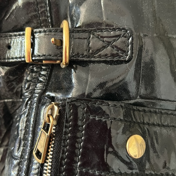 Gorgeous black patented leather YSL Downtown Tote pre loved 💕 - Picture 3 of 16